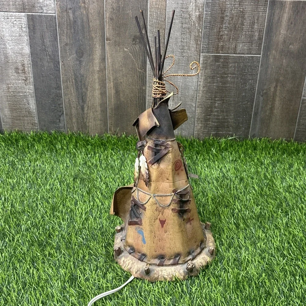 Vintage Southwestern Native American Teepee Lamp Rustic